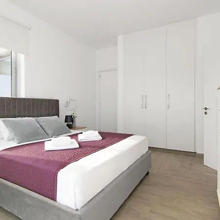 Kendra Holiday home